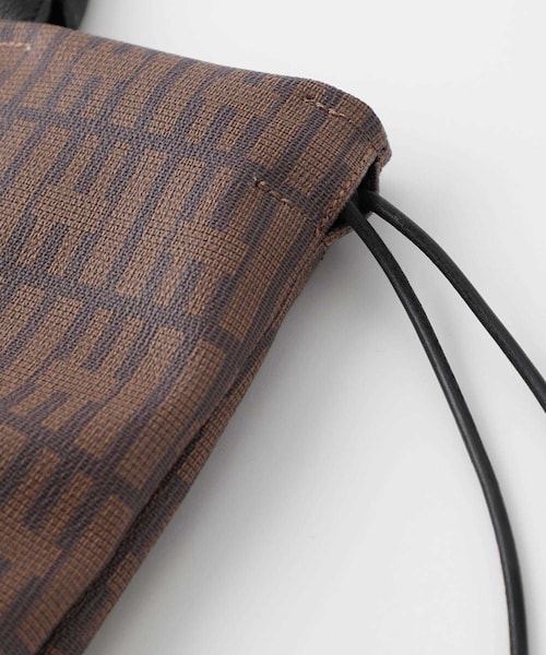 iTTi レザーナップサック STUDIOUS別注 ITTI（イッチ）の「STUDIOUS別注LEATHER KNAPSACK（）」 - WEAR