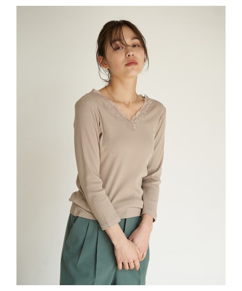 earth music&ecology(アースミュージックアンドエコロジー)の「レース付きテレコインナー(トップス・アイボリー/ブラック/グレーベージュ/ピンクベージュ・M/L)」の1枚目の写真