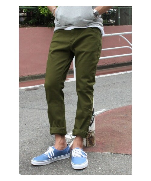 Lee（リー）の「LEE×JOURNAL STANDARD/リー別注スキニーツイルパンツ（パンツ・メンズ・ブラック/カーキ・28/30/32）」の2枚目の写真