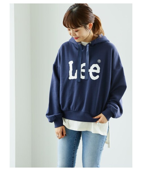Lee earth コラボトレーナーパーカー earth music&ecology（アースミュージックアンドエコロジー）の「Lee