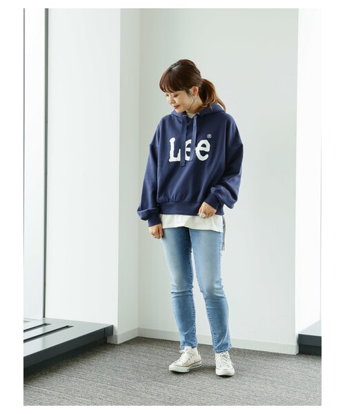 Lee earth コラボトレーナーパーカー earth music&ecology（アースミュージックアンドエコロジー）の「Lee