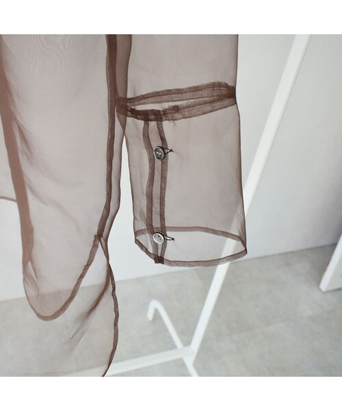 Lavish Gate（ラヴィッシュゲート）の「tops-04026　日本製　オーガンジー　シアーシャツ　ブラウン（シャツ/ブラウス・レディース・その他）」の15枚目の写真