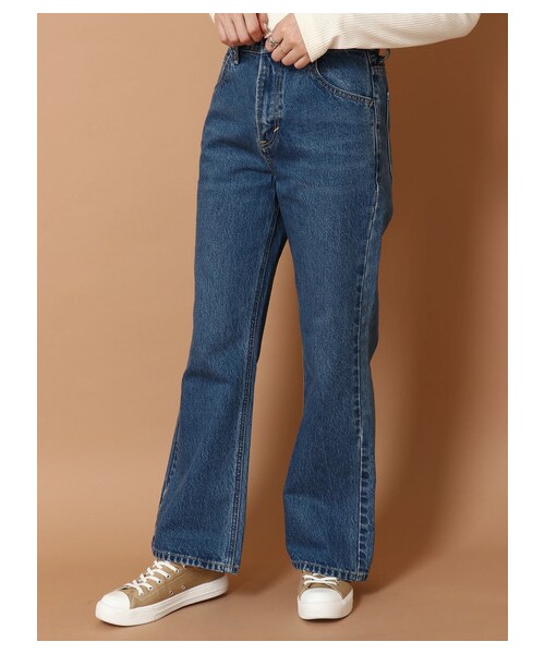 E hyphen world gallery（イーハイフンワールドギャラリー）の「【先行予約】Lee フレアパンツ（パンツ・ライトインディゴ/ミディアムインディゴ・S/M）」の15枚目の写真