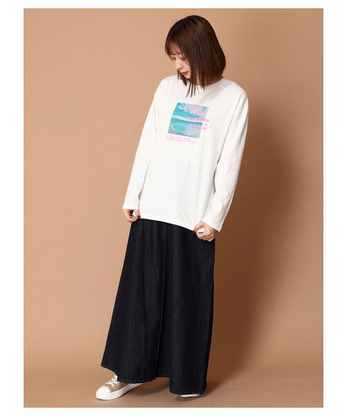 E hyphen world gallery（イーハイフンワールドギャラリー）の「【先行予約】スラブ天竺刺繍ロンT（トップス・オレンジ/グリーン/ブルー/パープル・F）」の11枚目の写真