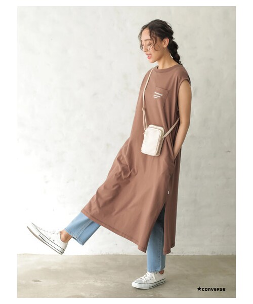 E hyphen world gallery(イーハイフンワールドギャラリー)の「デニムストレートパンツ(パンツ・インディゴ/ライトインディゴ/ブラックインディゴ・S/M)」の11枚目の写真