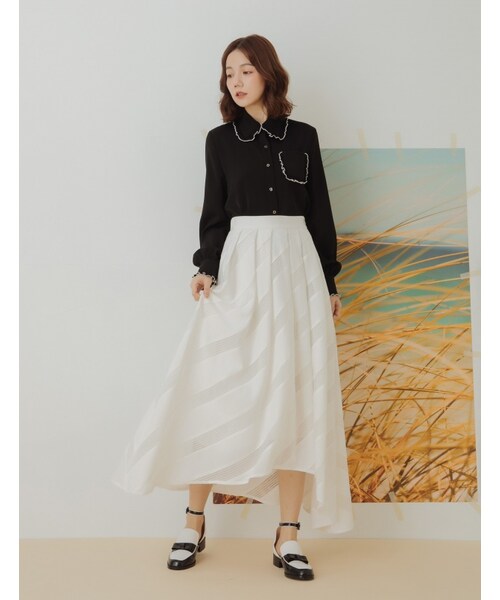 Marjorie（マージョリー）の「蝶的舞動，山型剪裁透視感斜紋裙（トップス・レディース・白・S/M）」の4枚目の写真