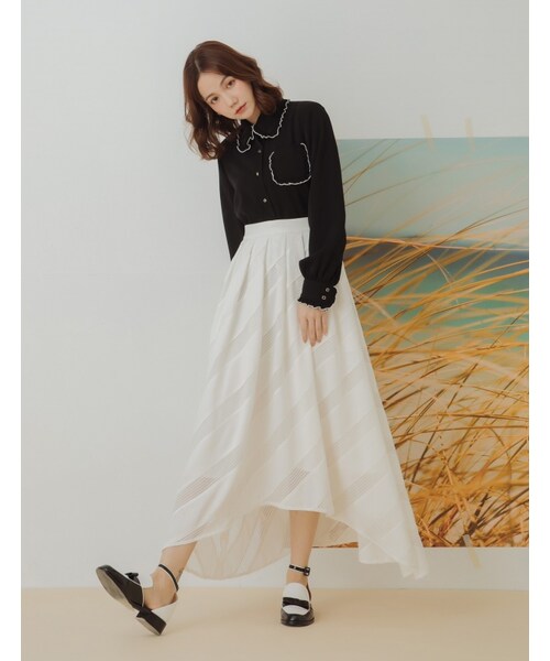 Marjorie（マージョリー）の「蝶的舞動，山型剪裁透視感斜紋裙（トップス・レディース・白・S/M）」の3枚目の写真