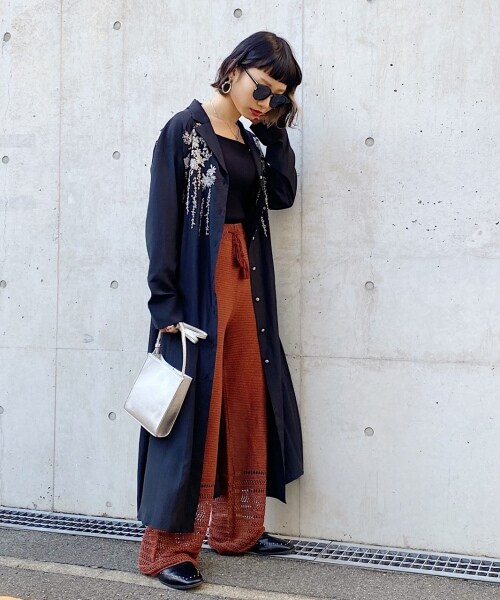 PAGEBOY（ページボーイ）の「レースアミニットパンツ（パンツ・ブラック/テラコッタ）」の6枚目の写真