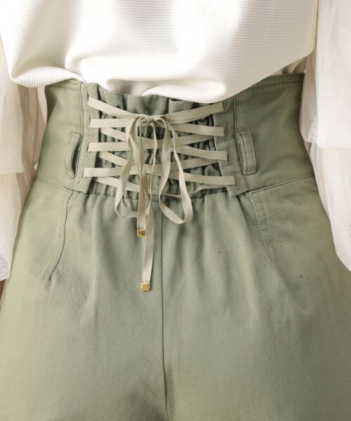 mysty woman（ミスティウーマン）の「バックレースアップワイドパンツ（パンツ・エクリュ/カーキ）」の11枚目の写真