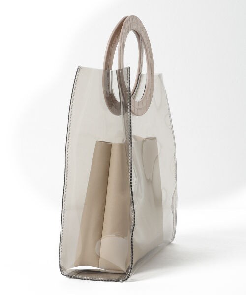 mysty woman（ミスティウーマン）の「型押しハンドルＰＶＣバッグ（バッグ・クリア×モカ/ブラック×アイボリー）」の7枚目の写真