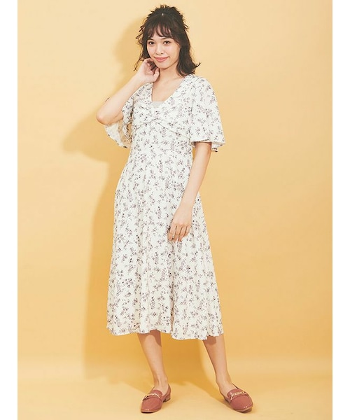 31 Sons de mode（トランテアン　ソン　ドゥ　モード）の「【SALE】フラワープリントワンピース（ワンピース/ドレス・レディース・オフホワイト/ライトグリーン/ブラック・36/38）」の4枚目の写真