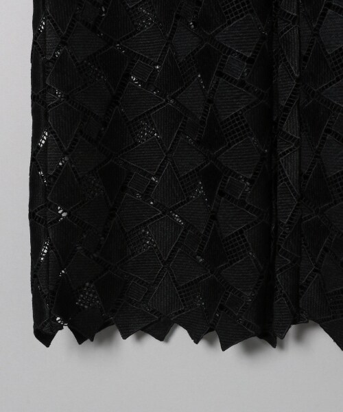 JEANASIS(ジーナシス)の「スカラップソウレースパンツ(パンツ・オフホワイト()/ブラック())」の8枚目の写真