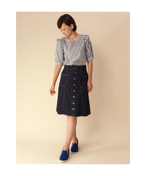 w closet(ダブルクローゼット)の「先染めストライプ袖フリルプルオーバー(トップス・レディース・オフホワイト×ブルー/オフホワイト×ブラック・FREE)」の10枚目の写真