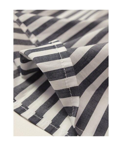 w closet(ダブルクローゼット)の「先染めストライプ袖フリルプルオーバー(トップス・レディース・オフホワイト×ブルー/オフホワイト×ブラック・FREE)」の9枚目の写真