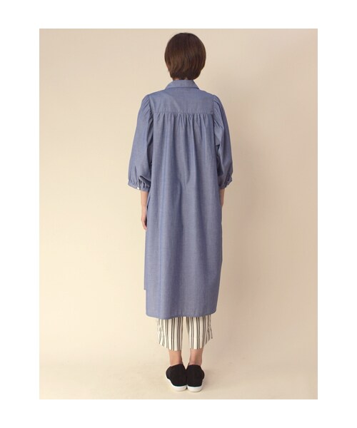w closet（ダブルクローゼット）の「シャンブレーボリューム袖シャツワンピース（ワンピース/ドレス・レディース・サックス/オフホワイト×ブルー/ネイビーブルーベース・FREE）」の6枚目の写真