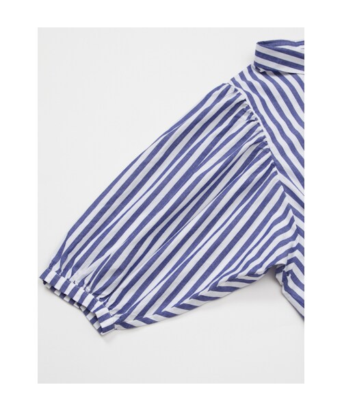 w closet（ダブルクローゼット）の「シャンブレーボリューム袖シャツワンピース（ワンピース/ドレス・レディース・サックス/オフホワイト×ブルー/ネイビーブルーベース・FREE）」の8枚目の写真