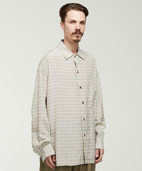 LIDNM（リドム）の「SUPER SIZE CHECK SHIRT（シャツ/ブラウス・メンズ・ベージュ系・FREE）」の2枚目の写真