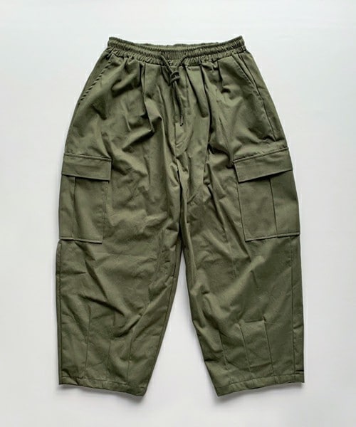 OUV（オーブ）の「wide cargo pants（その他パンツ・レディース・グリーン/ブラック・FREE）」の2枚目の写真