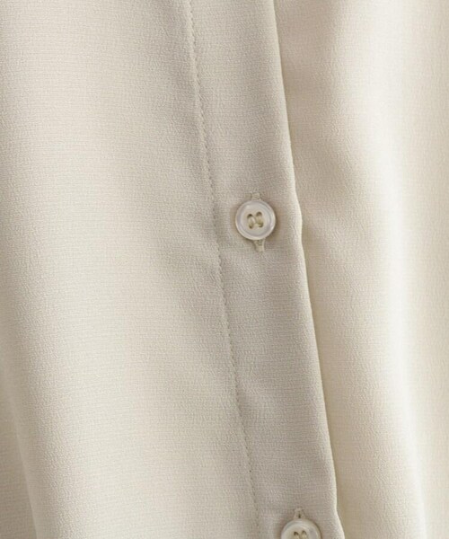 OZOC（オゾック）の「[洗える]バックプリーツシャツワンピース（ワンピース/ドレス・レディース・カーキ(027)/ナチュラル(050)/キャメル(041)・38(M)）」の13枚目の写真