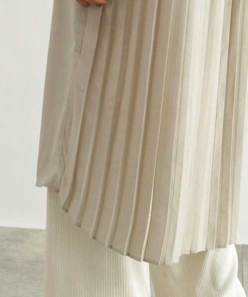OZOC（オゾック）の「[洗える]バックプリーツシャツワンピース（ワンピース/ドレス・レディース・カーキ(027)/ナチュラル(050)/キャメル(041)・38(M)）」の11枚目の写真