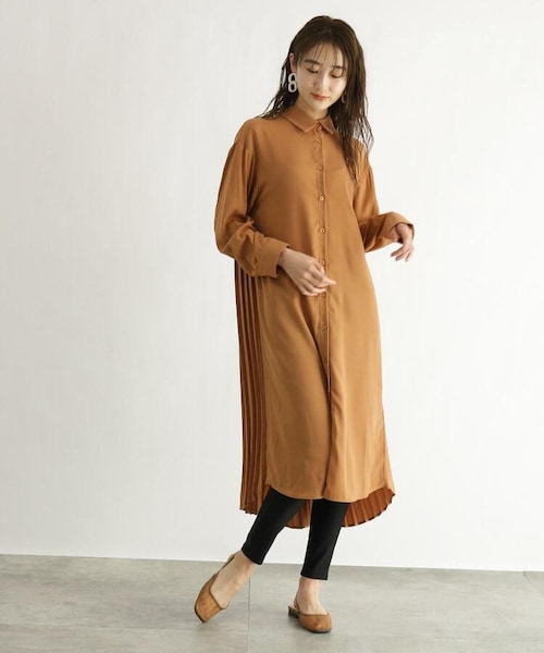 OZOC（オゾック）の「[洗える]バックプリーツシャツワンピース