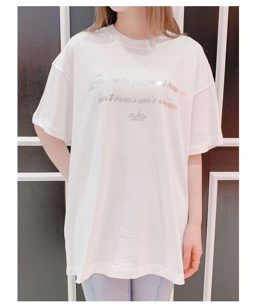 lilLilly(リルリリー)の「メタリックプリントTシャツ(トップス・レディース・WHITE/YELLOW/BLACK・FREE)」の1枚目の写真