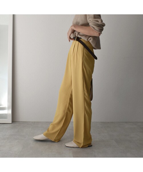 Lavish Gate(ラヴィッシュゲート)の「bottoms-02054 タック セミワイドパンツ マスタードイエロー(その他パンツ・レディース・その他)」の4枚目の写真