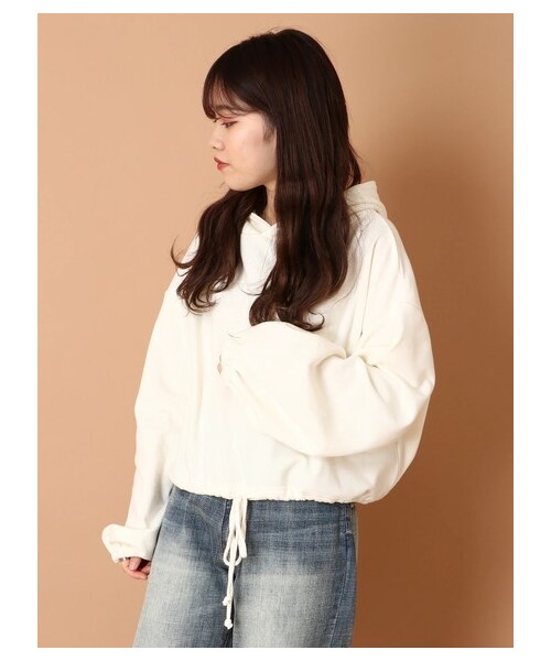 E hyphen world gallery(イーハイフンワールドギャラリー)の「バルーンスリーブギャザーパーカー(トップス・オフホワイト/杢グレー/ベージュ/ピーチ・F)」の13枚目の写真