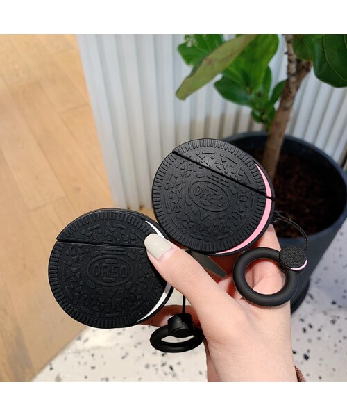 no brand(ノーブランド)の「【食べものシリーズ】 AirPodsケースカバー AirPods第1/2世代専用充電ケースカバー オレオビスケット保護ケース 落下防止リング付き OREOデザイン シリコーンケース(スマホケース/カバー・その他)」の7枚目の写真