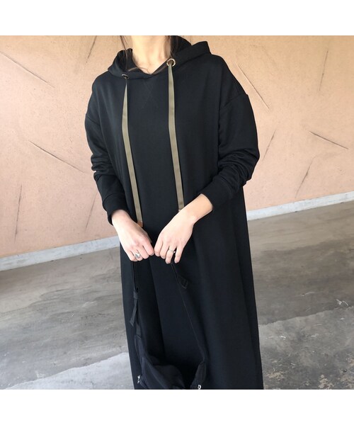 copine（コピン）の「【期間限定価格！】裾スリットフレアデザイン！ゆったりロングパーカーワンピース(3color)（ワンピース・レディース・その他）」の4枚目の写真