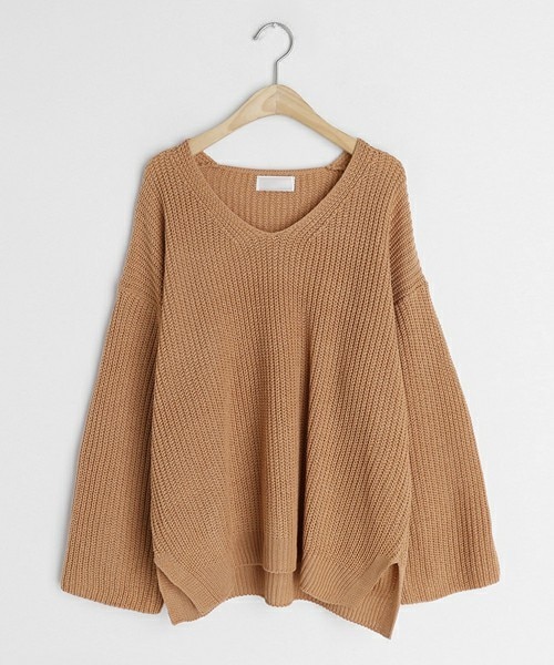 DHOLIC(ディーホリック)の「ルーズフィットVネックニット(ニット/セーター・レディース・ブルー/グリーン/ベージュ/ブラウン・FREE)」の2枚目の写真