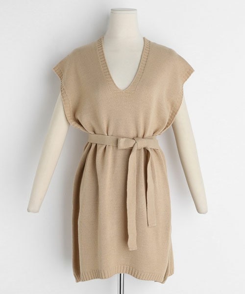 DHOLIC（ディーホリック）の「ストラップ付Vネックベスト（ベスト・レディース・グリーン/ホワイト/ブラック/ベージュ・FREE）」の4枚目の写真