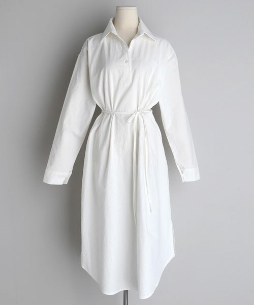 DHOLIC（ディーホリック）の「ストラップ付シャツワンピース（シャツワンピース・レディース・ベージュ/ピンク/ホワイト/ブルー・FREE）」の2枚目の写真