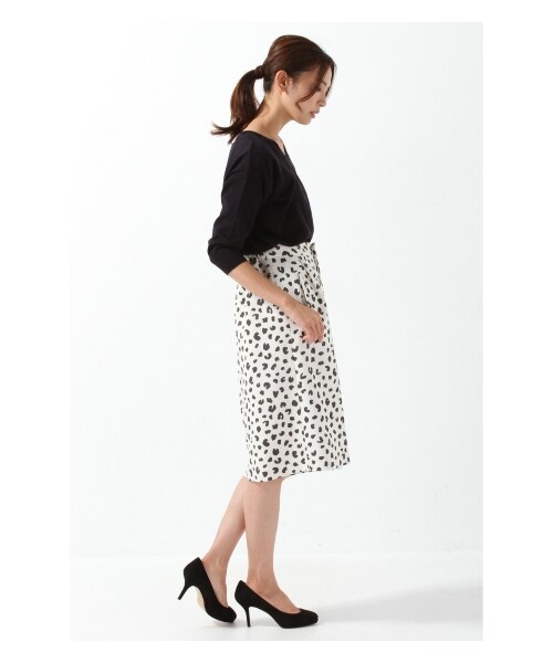 IENA(イエナ)の「レオパードワイドキュロットパンツ(ショート・ハーフパンツ・レディース・ホワイト・36/38/40)」の3枚目の写真