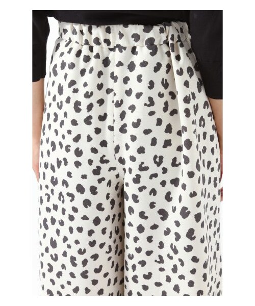 IENA(イエナ)の「レオパードワイドキュロットパンツ(ショート・ハーフパンツ・レディース・ホワイト・36/38/40)」の6枚目の写真