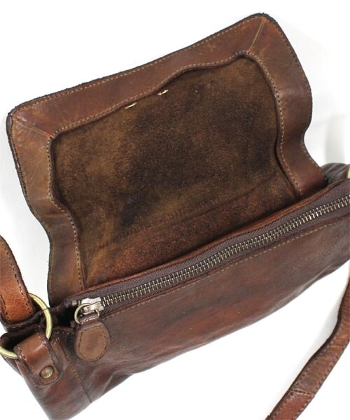 RNA-N（アールエヌエーエヌ）の「製品染めレザーポシェット（バッグ・レディース・ブラック/ブラウン・F）」の9枚目の写真