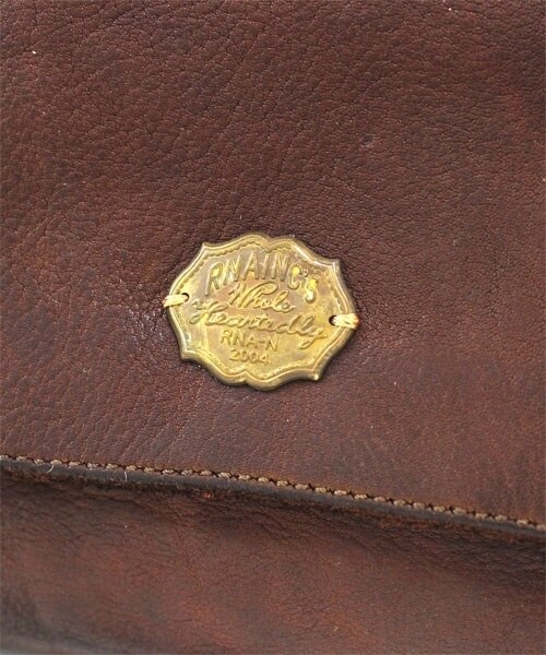 RNA-N（アールエヌエーエヌ）の「製品染めレザーポシェット（バッグ・レディース・ブラック/ブラウン・F）」の6枚目の写真