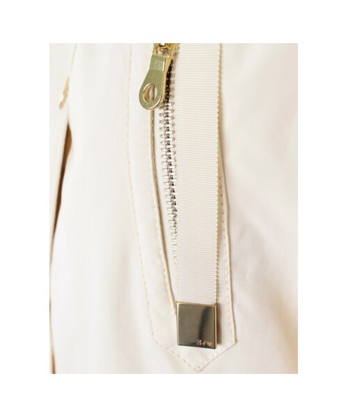 31 Sons de mode（トランテアン　ソン　ドゥ　モード）の「≪ポイント10倍≫ボアライナー付ナイロンショートブルゾン《予約アイテム》（コート・レディース・ネイビー/オフホワイト/カーキグリーン・３６/３８）」の8枚目の写真