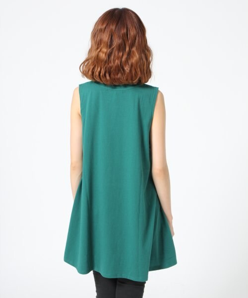 Heather(ヘザー)の「ロゴプリントチュニックノースリーブ(トップス・レディース・ホワイト/レッド/グリーン・F)」の5枚目の写真