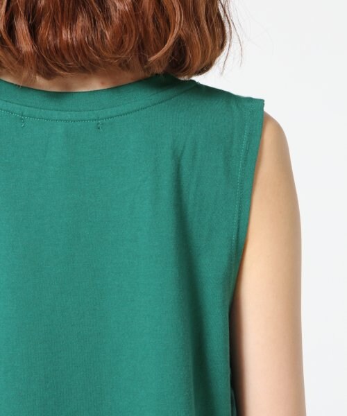 Heather(ヘザー)の「ロゴプリントチュニックノースリーブ(トップス・レディース・ホワイト/レッド/グリーン・F)」の11枚目の写真