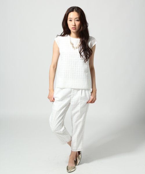 GLOBAL WORK（グローバルワーク）の「シアーチェックアンクルパンツ（パンツ・レディース・ホワイト05/ネイビー88・Ｍ/Ｌ）」の3枚目の写真