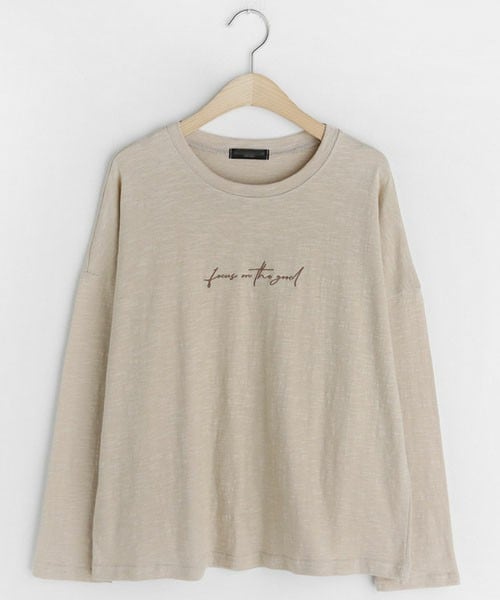 DHOLIC(ディーホリック)の「刺繍レタリングTシャツ(Tシャツ/カットソー・レディース・ホワイト/ベージュ/ピンク/グレー・FREE)」の3枚目の写真