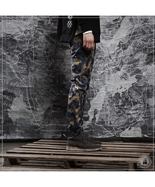 ROMANTIC CROWN（ロマンティッククラウン）の「WORLD MAP CAMO OUT POCKET PANTS（その他・メンズ・BEI・S/M/L/XL）」の6枚目の写真