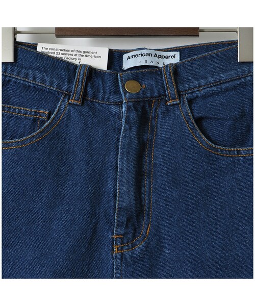 XOXO（キスキス）の「Highwaist Dark Denim Shorts（パンツ・レディース・other・23/24/25/26/27/28）」の2枚目の写真