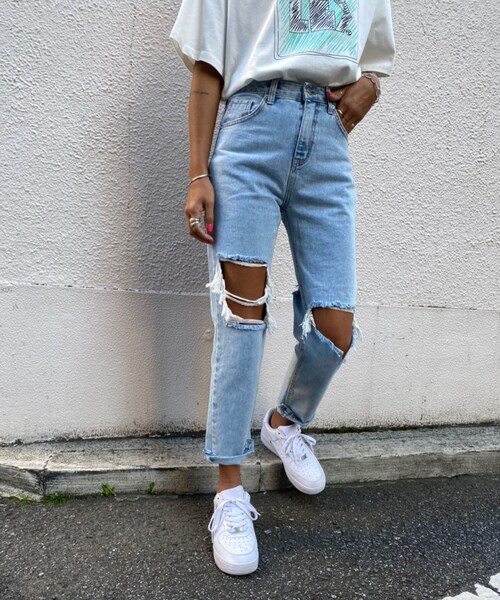 a brand ripped jeans