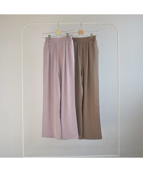 Lavish Gate(ラヴィッシュゲート)の「nh-bottoms-07001 サテン タック ワイドパンツ ラベンダー モカ(その他パンツ・レディース・その他)」の12枚目の写真