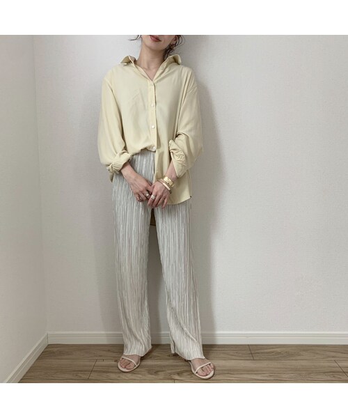 STORES.jp（ストアーズドットジェーピー）の「ギャザーパンツ/ white（その他パンツ・レディース・その他）」の4枚目の写真