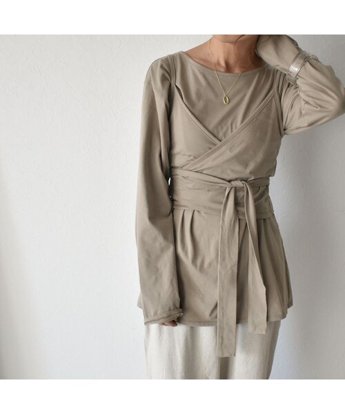 Lavish Gate(ラヴィッシュゲート)の「nh-tops-04029 日本製 キャミソール レイヤード ロングTシャツ ホワイト モカ(Tシャツ/カットソー・レディース・その他)」の5枚目の写真