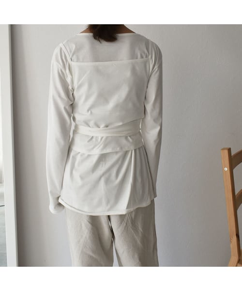 Lavish Gate(ラヴィッシュゲート)の「nh-tops-04029 日本製 キャミソール レイヤード ロングTシャツ ホワイト モカ(Tシャツ/カットソー・レディース・その他)」の3枚目の写真