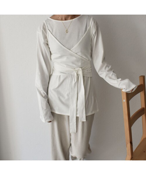 Lavish Gate(ラヴィッシュゲート)の「nh-tops-04029 日本製 キャミソール レイヤード ロングTシャツ ホワイト モカ(Tシャツ/カットソー・レディース・その他)」の1枚目の写真